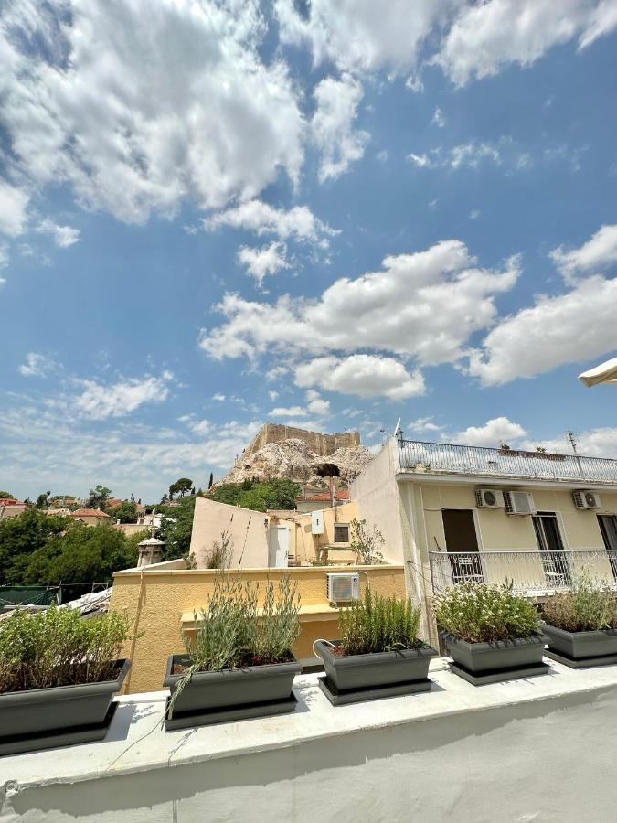 Step One | Luxury Suites Right In The Heart Of Acropolis Next To Metro Station Athen Eksteriør billede