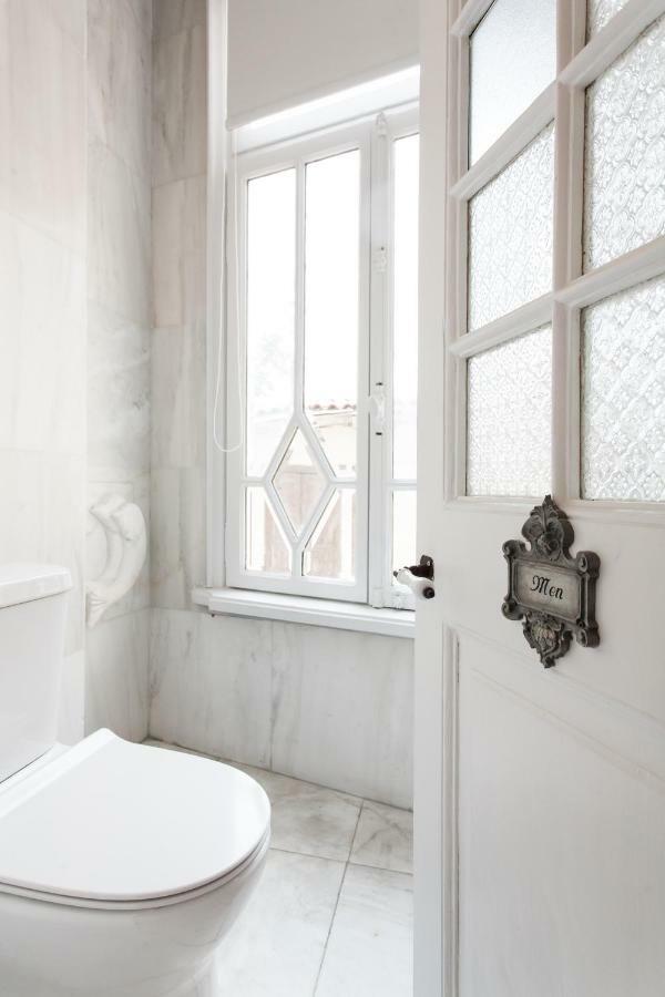 Step One | Luxury Suites Right In The Heart Of Acropolis Next To Metro Station Athen Eksteriør billede