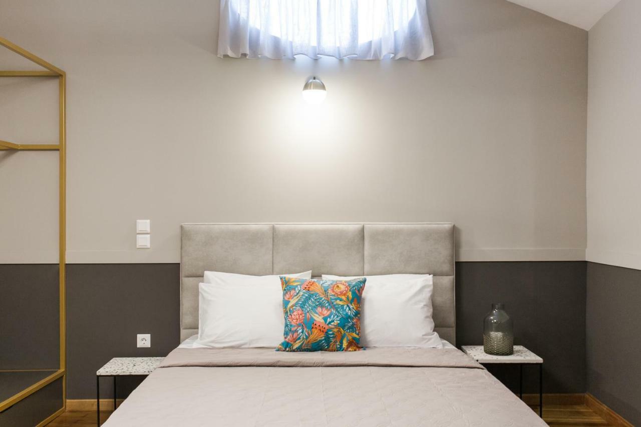 Step One | Luxury Suites Right In The Heart Of Acropolis Next To Metro Station Athen Eksteriør billede
